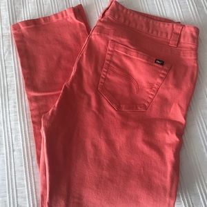 Vineyard vines ankle jeans (coral color) size 10